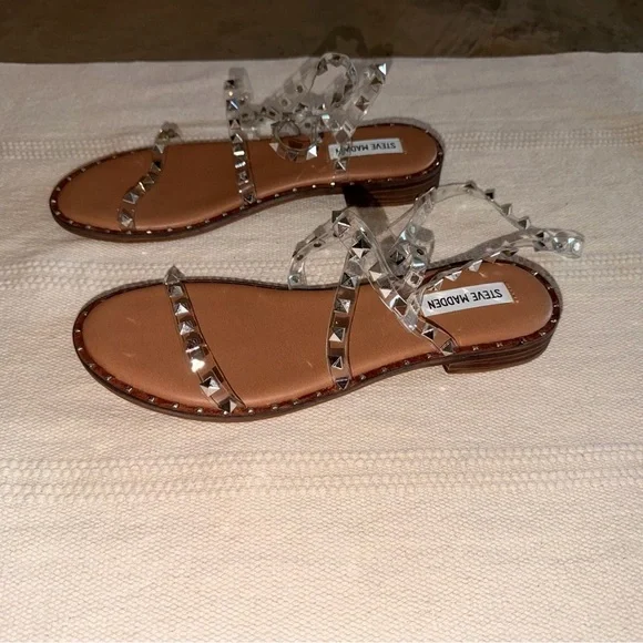 NWOT Steve Madden Silver Studded Clear Strap Sandals - Picture 5 of 6